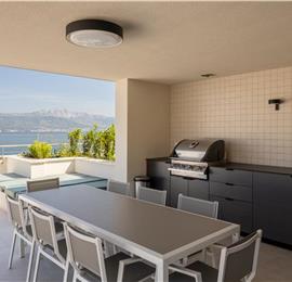 4 Bedroom Luxury Villa with Heated Pool and boat mooring, Ciovo near Trogir – Sleeps 8